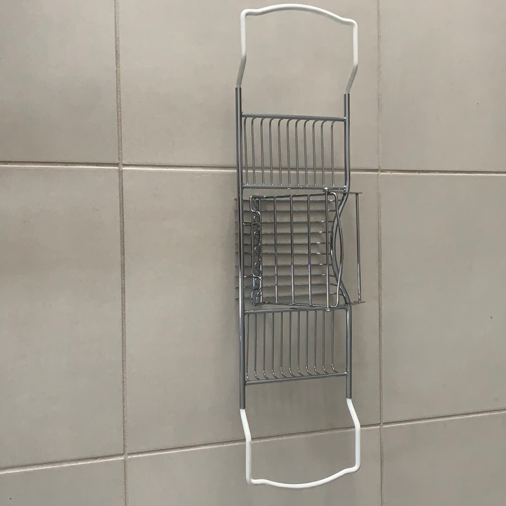 NWOT Bed bath and beyond expandable tub extender